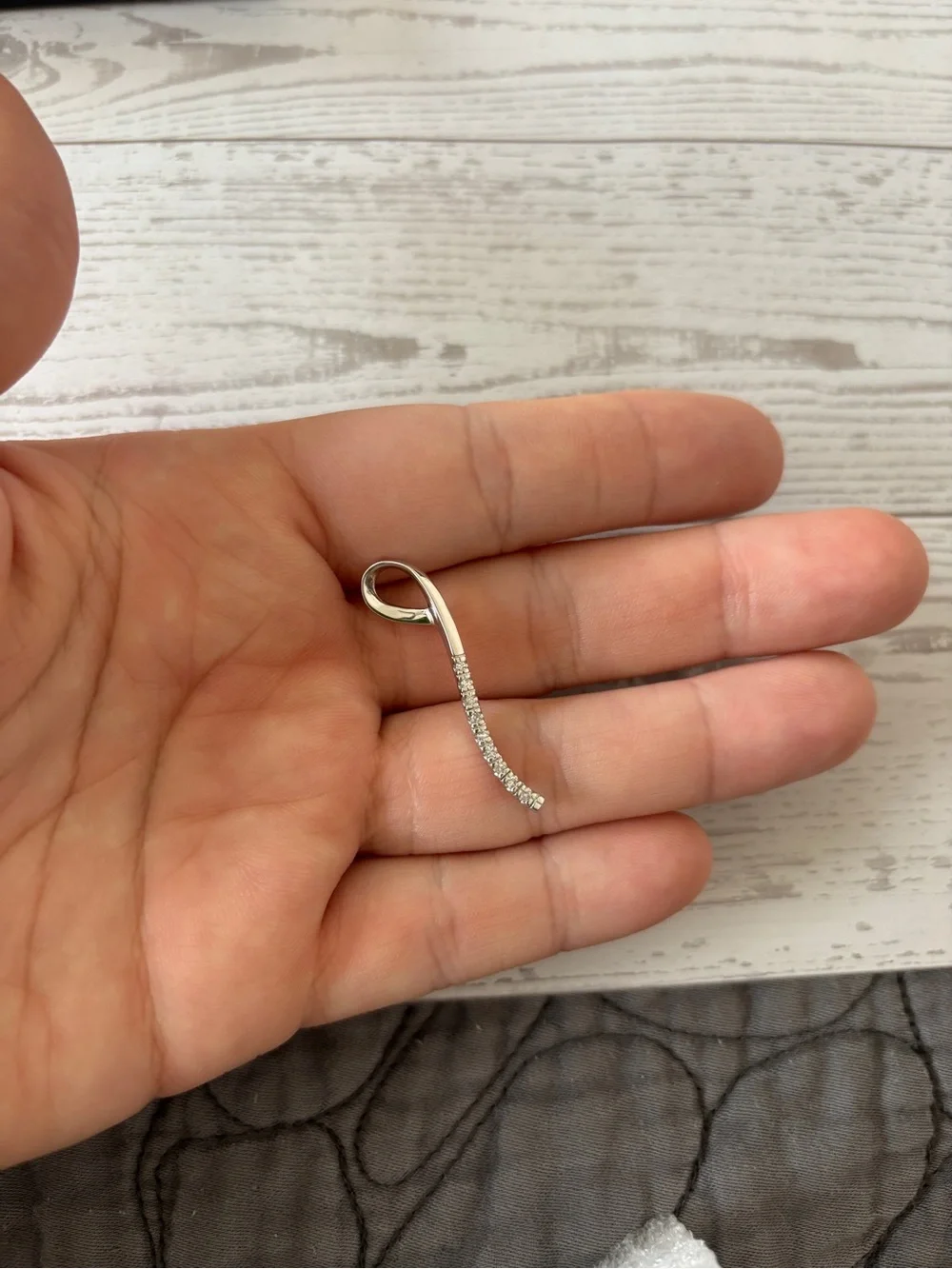 10k White Gold Journey Diamond Pendant